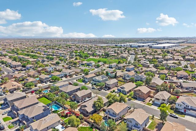 10466 E OBISPO Avenue, Mesa, AZ 85212