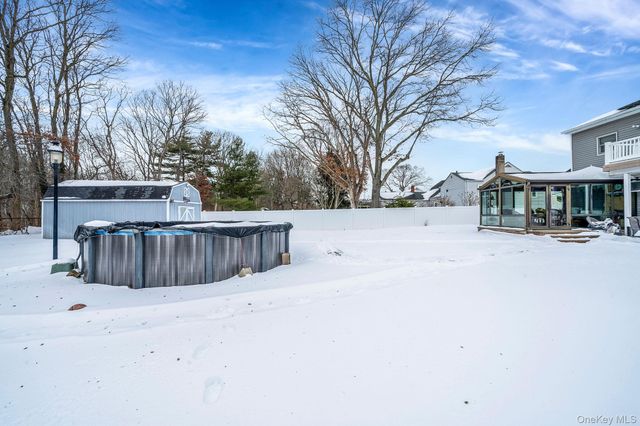 132 Gladstone Avenue, West Islip, NY 11795