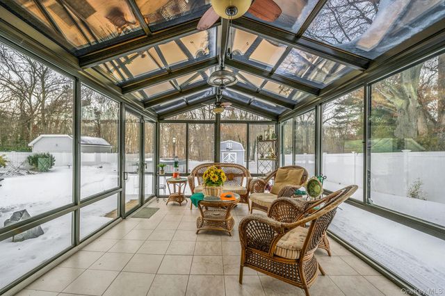 132 Gladstone Avenue, West Islip, NY 11795