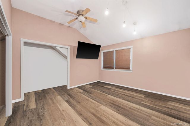 132 Gladstone Avenue, West Islip, NY 11795