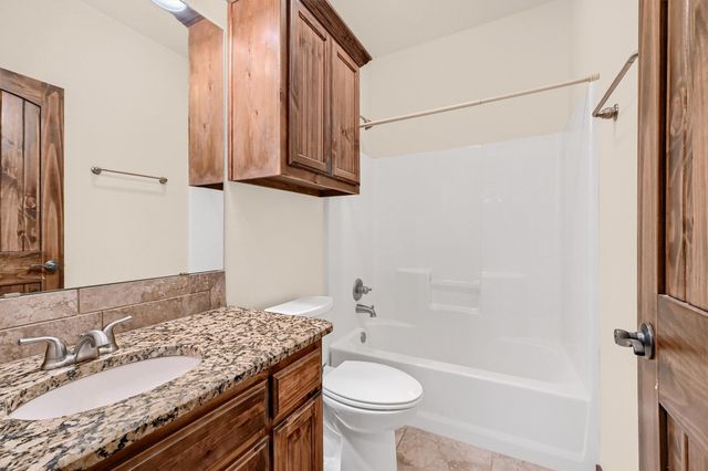 5300 Highland Drive, Denison, TX 75020