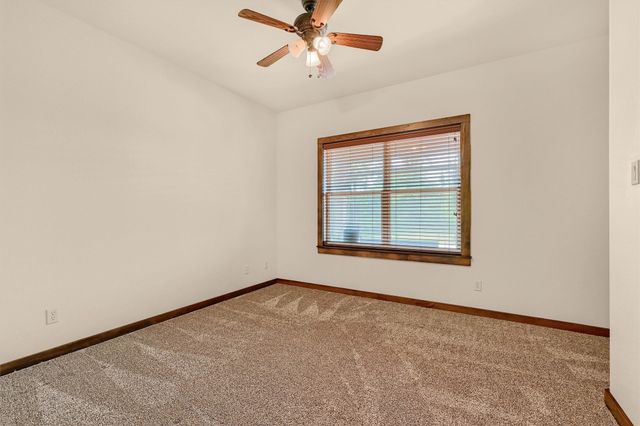 5300 Highland Drive, Denison, TX 75020