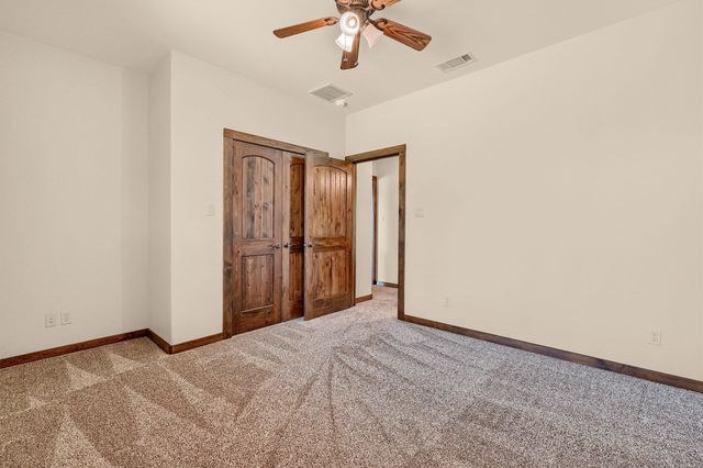 5300 Highland Drive, Denison, TX 75020