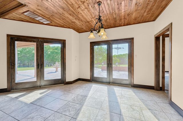 5300 Highland Drive, Denison, TX 75020