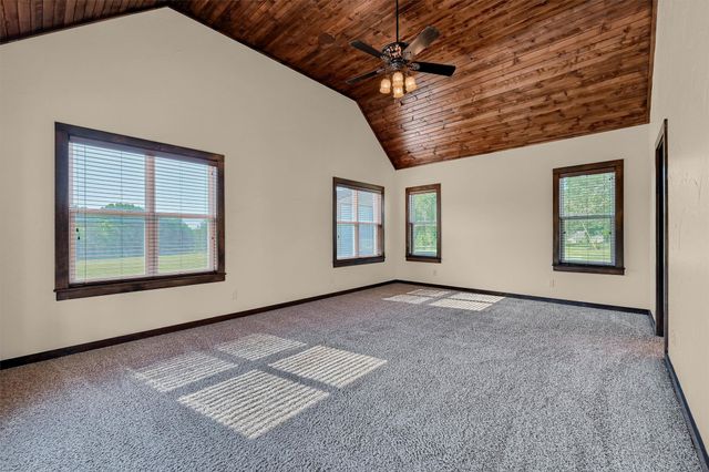 5300 Highland Drive, Denison, TX 75020