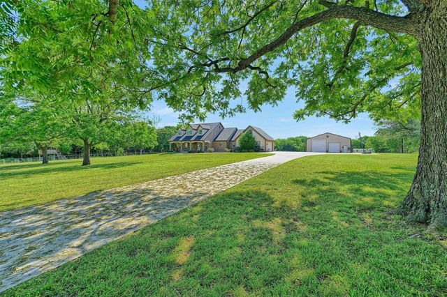 5300 Highland Drive, Denison, TX 75020
