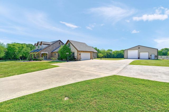 5300 Highland Drive, Denison, TX 75020