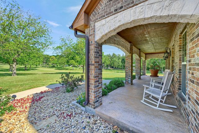 5300 Highland Drive, Denison, TX 75020