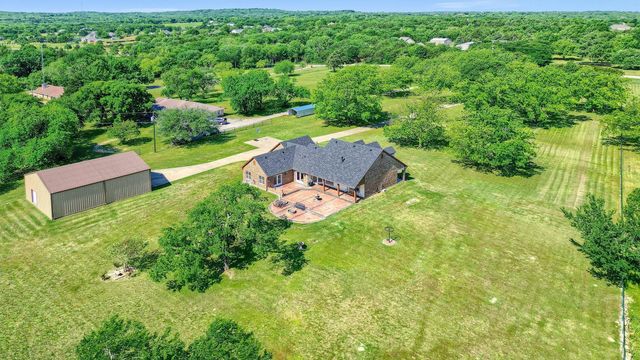 5300 Highland Drive, Denison, TX 75020