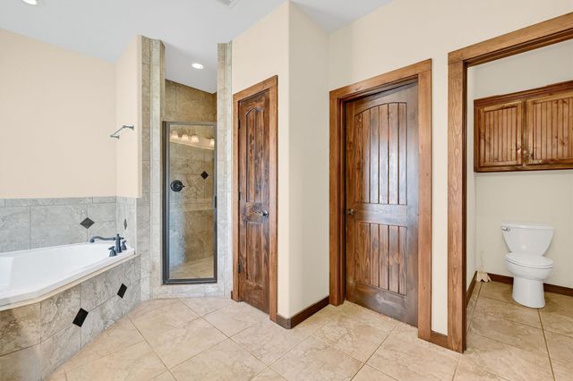 5300 Highland Drive, Denison, TX 75020