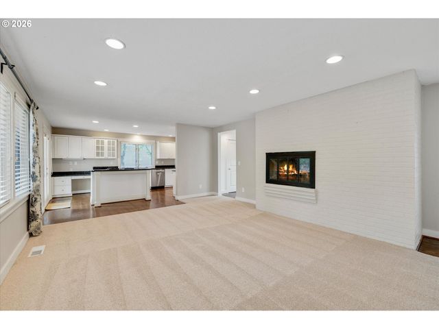 6435 Sw 90TH Ave, Portland, OR 97223