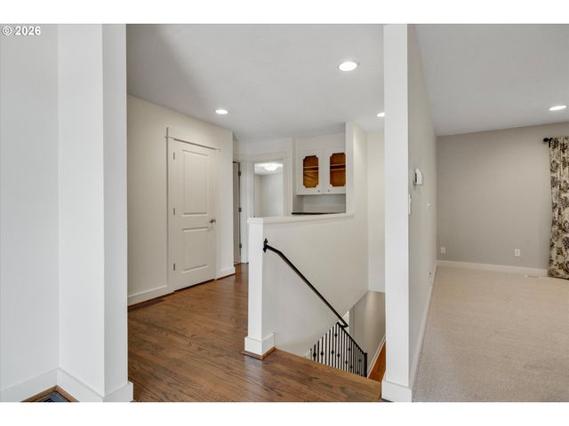 6435 Sw 90TH Ave, Portland, OR 97223