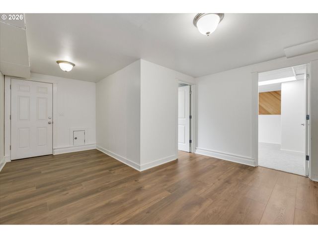 6435 Sw 90TH Ave, Portland, OR 97223