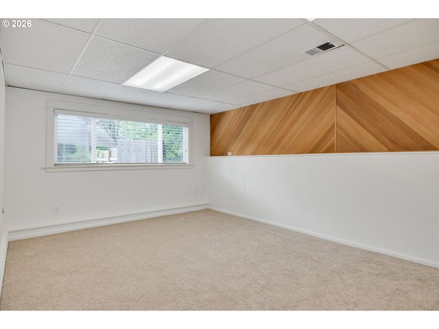 6435 Sw 90TH Ave, Portland, OR 97223