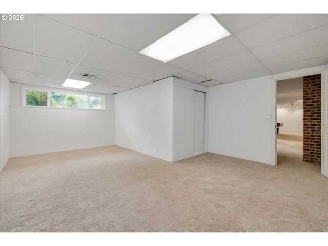 6435 Sw 90TH Ave, Portland, OR 97223