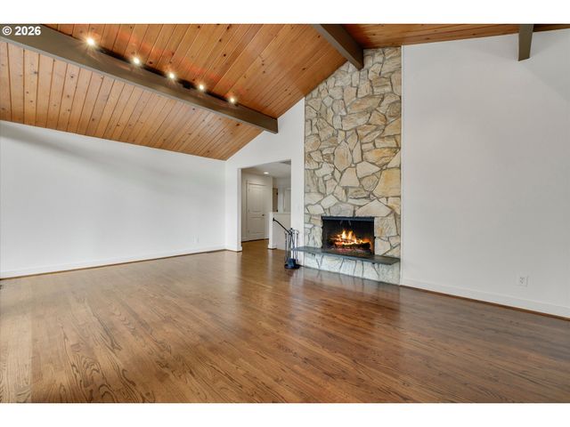 6435 Sw 90TH Ave, Portland, OR 97223