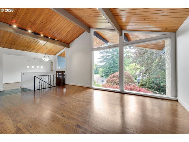 6435 Sw 90TH Ave, Portland, OR 97223