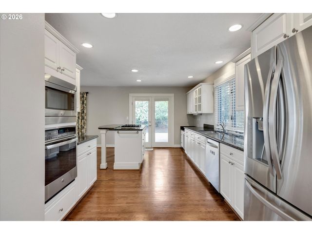 6435 Sw 90TH Ave, Portland, OR 97223