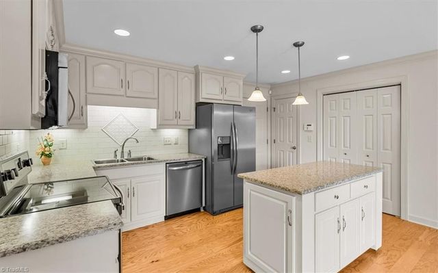 1007 Meadowbrook Road, Asheboro, NC 27203