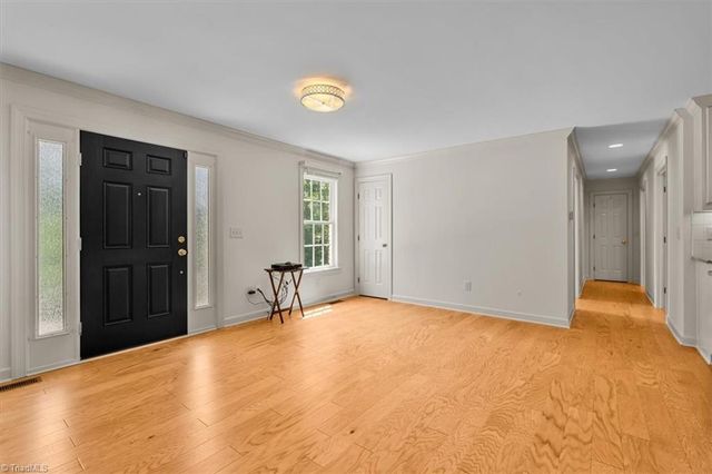 1007 Meadowbrook Road, Asheboro, NC 27203