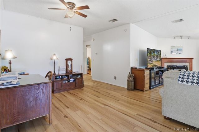 5015 S Orwell Point, Homosassa, FL 34446