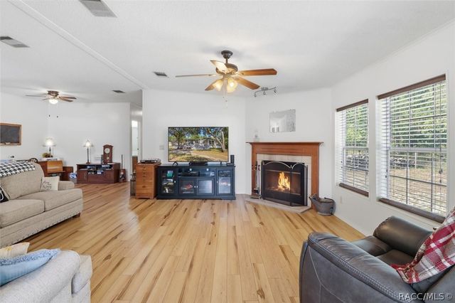 5015 S Orwell Point, Homosassa, FL 34446