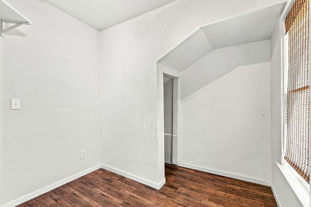 305 E 6th Street, Dallas, TX 75203