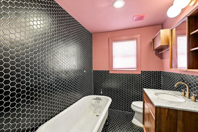 305 E 6th Street, Dallas, TX 75203