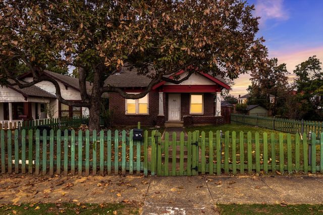 305 E 6th Street, Dallas, TX 75203