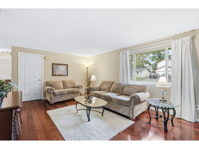 10276 Se LONG St, Portland, OR 97266