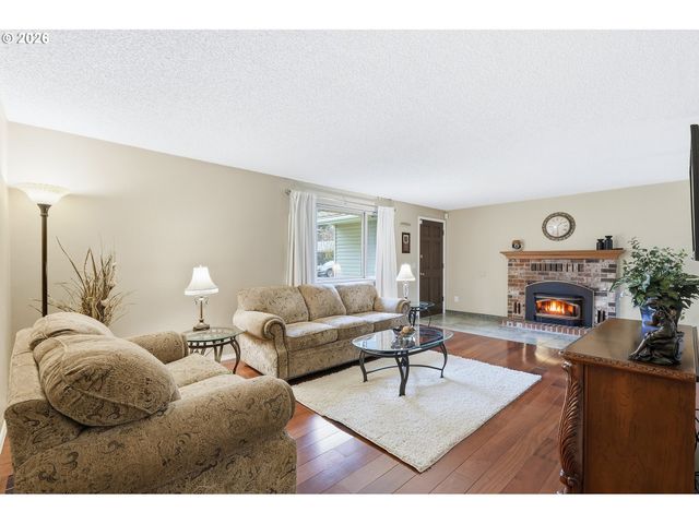 10276 Se LONG St, Portland, OR 97266