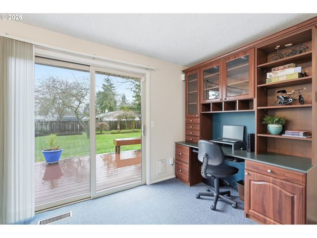 10276 Se LONG St, Portland, OR 97266