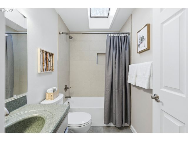 10276 Se LONG St, Portland, OR 97266