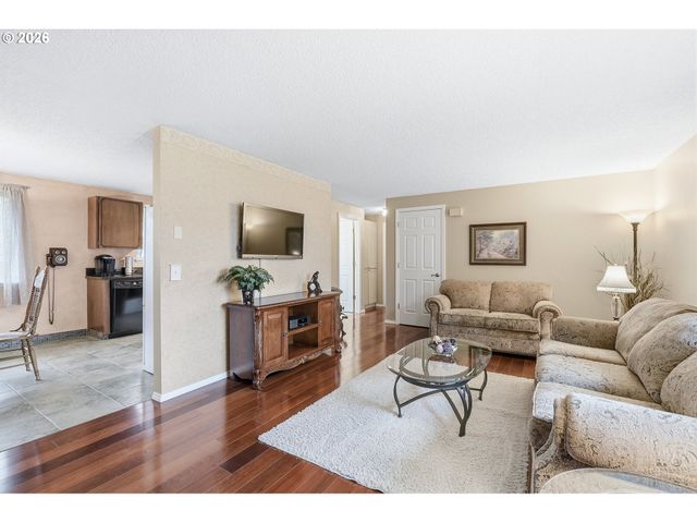 10276 Se LONG St, Portland, OR 97266