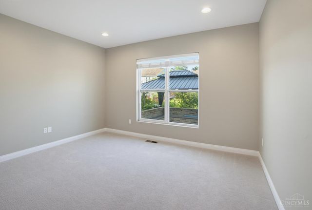 1303 Autumn Run Drive, Maineville, OH 45039