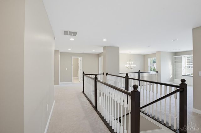 1303 Autumn Run Drive, Maineville, OH 45039