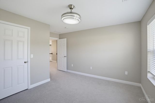 1303 Autumn Run Drive, Maineville, OH 45039
