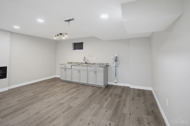 1303 Autumn Run Drive, Maineville, OH 45039