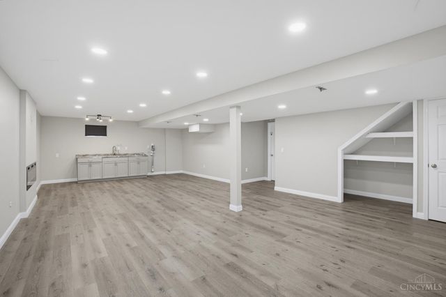 1303 Autumn Run Drive, Maineville, OH 45039