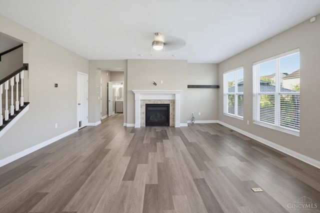 1303 Autumn Run Drive, Maineville, OH 45039