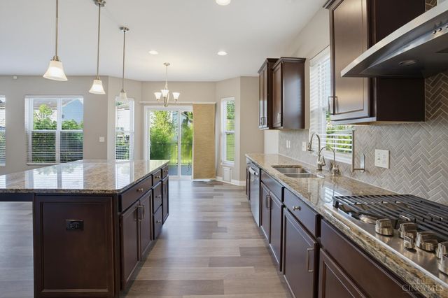 1303 Autumn Run Drive, Maineville, OH 45039