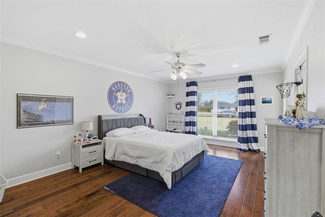 800 Bayou Oaks Lane, Lake Charles, LA 70605