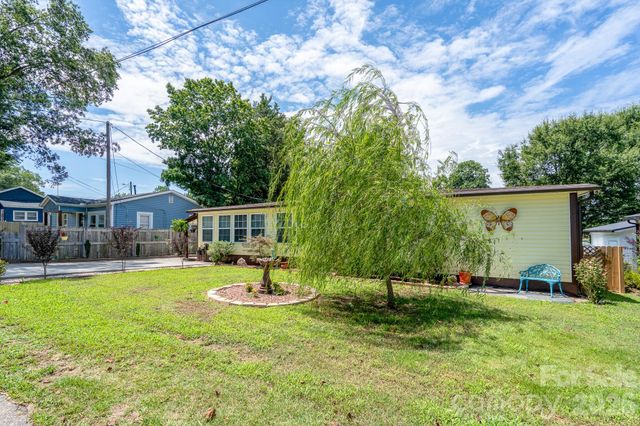 2003 Plaza Avenue, Kannapolis, NC 28081