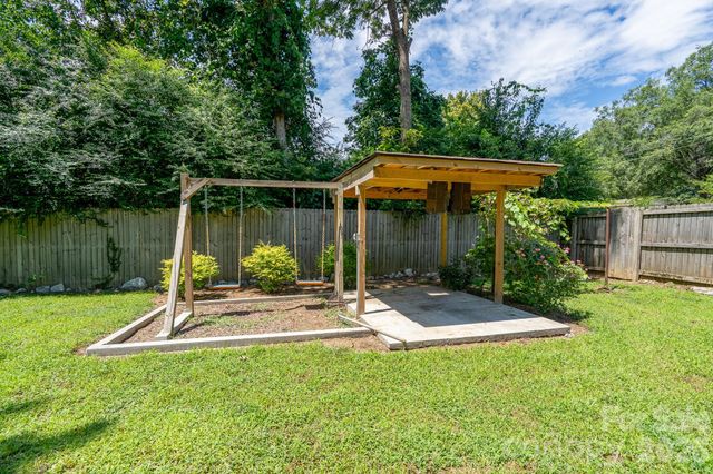 2003 Plaza Avenue, Kannapolis, NC 28081