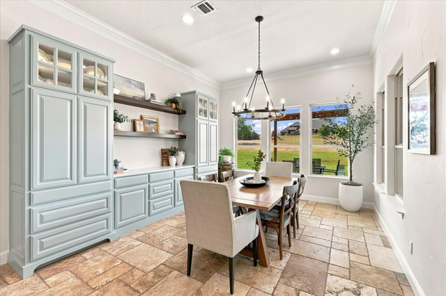 196 Bearclaw Circle, Aledo, TX 76008