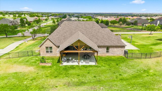 196 Bearclaw Circle, Aledo, TX 76008