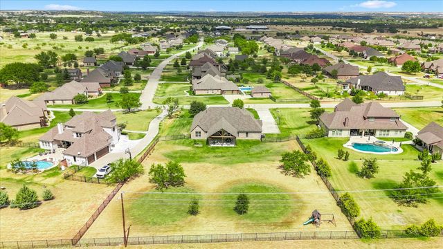 196 Bearclaw Circle, Aledo, TX 76008