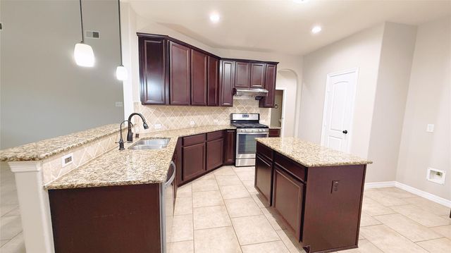 27318 Symphony Creek Lane, Fulshear, TX 77441