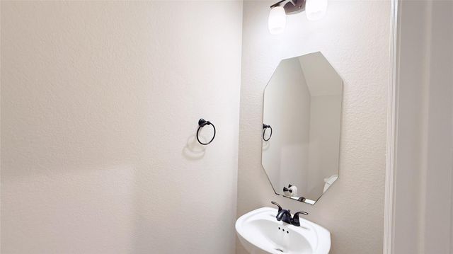 27318 Symphony Creek Lane, Fulshear, TX 77441