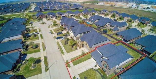 27318 Symphony Creek Lane, Fulshear, TX 77441